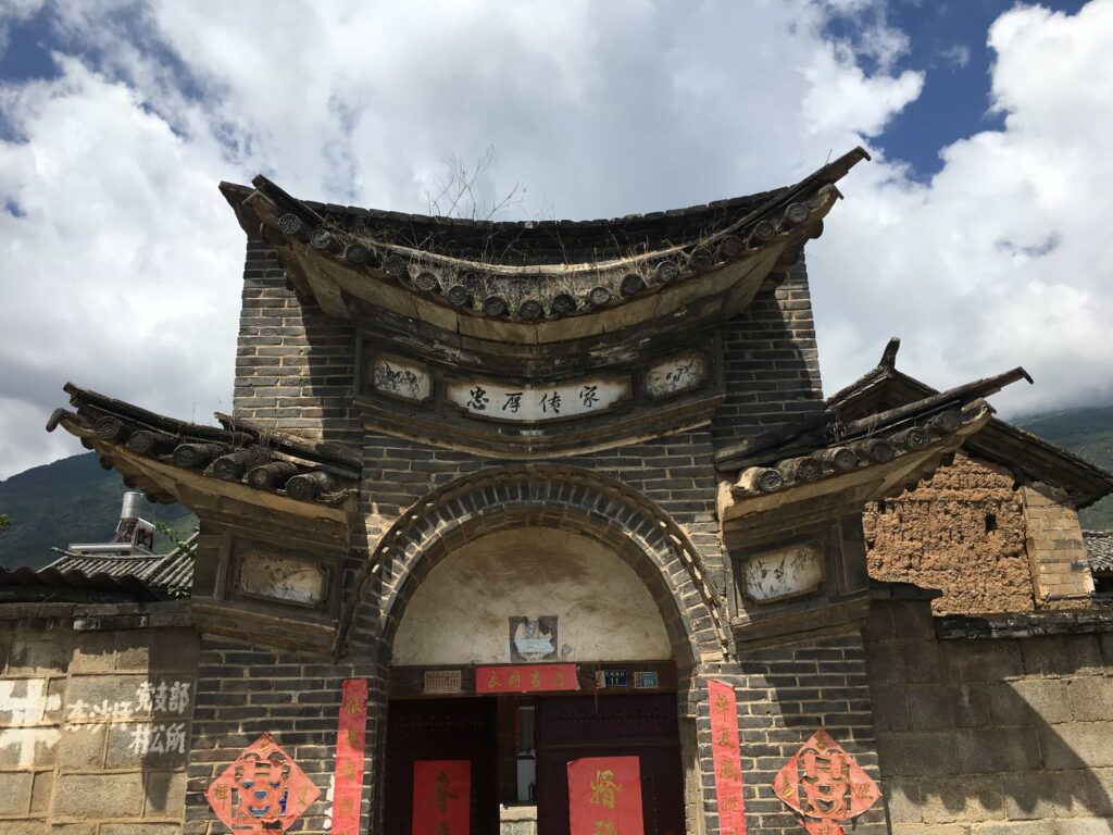 Исторические памятники Дали, архитектурный портрет древнего города